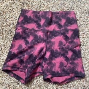 Fleo size small shorts.